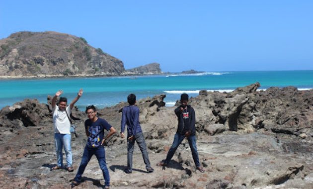 Keindahan Tanjung Aan Lombok