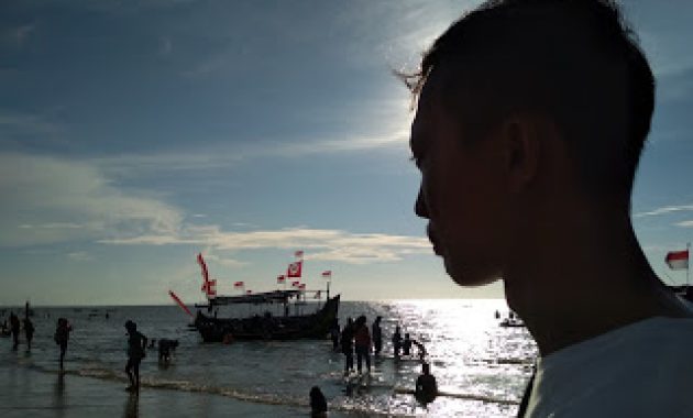 Wisata Pantai Karang Jahe Rembang Jawa Tengah