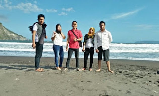 Pulau barung pantai pancer puger